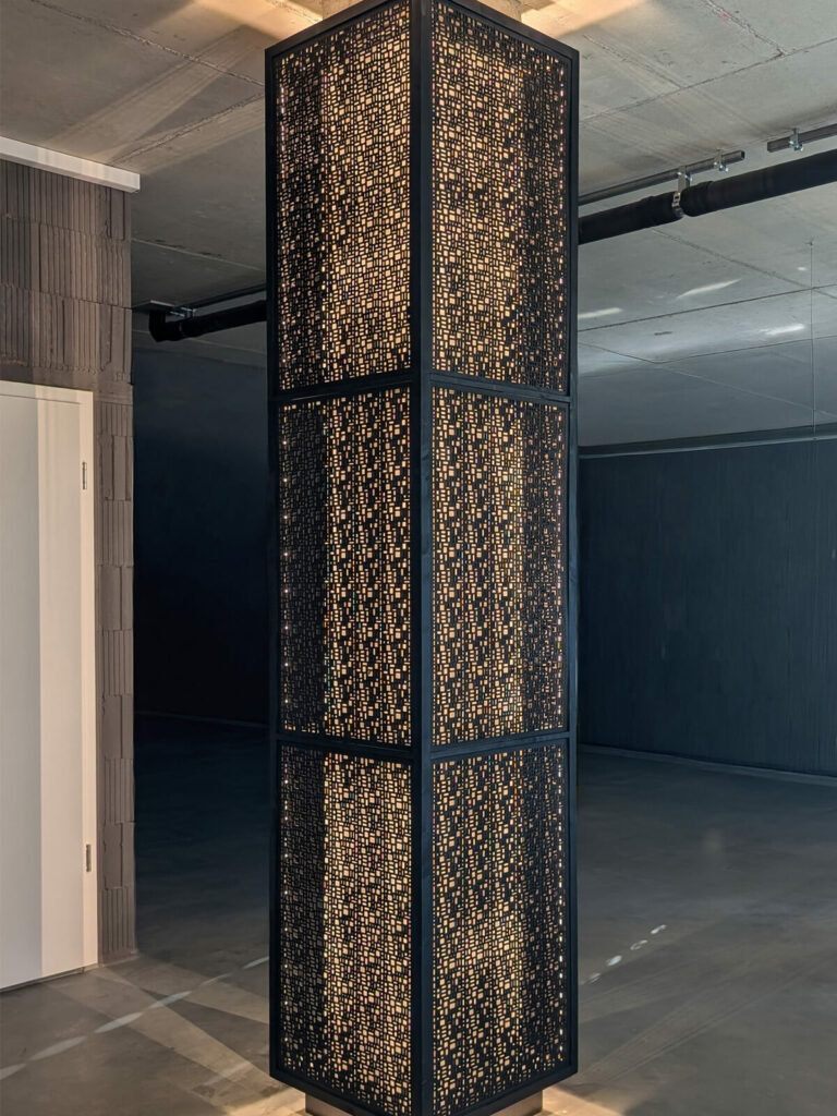 Objektverkleidung, Interiordesign, Lichtdesign, hinterleuchtetes Lasercut, winterior
